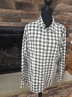 Duluth Trading Co Men's Olive Green and White Plaid Button-Up Shirt Lg